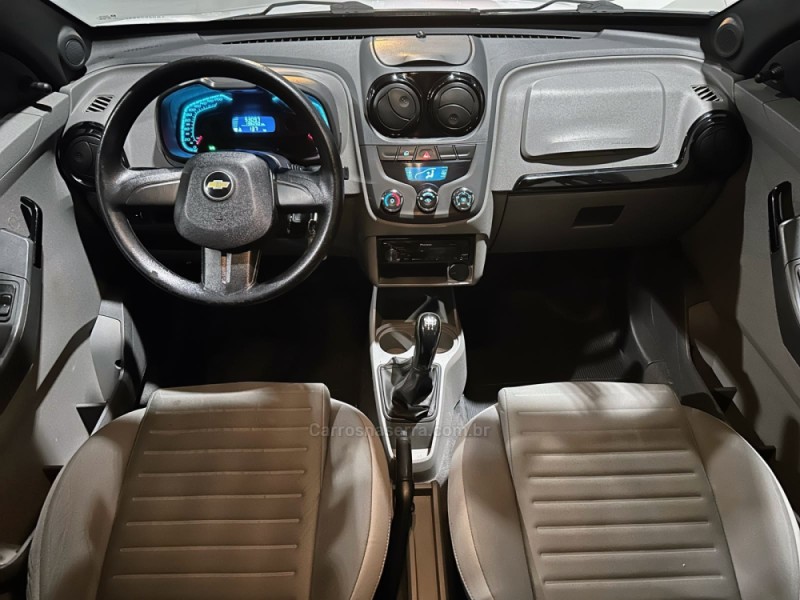 AGILE 1.4 MPFI LT 8V FLEX 4P MANUAL - 2011 - TRêS COROAS