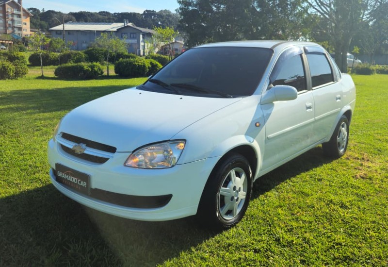 classic 1.0 mpfi ls 8v gasolina 4p manual 2013 canela