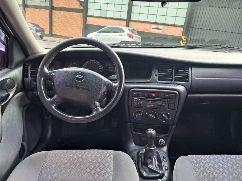 VECTRA 2.0 MPFI EXPRESSION 8V GASOLINA 4P MANUAL - 2005 - FLORES DA CUNHA