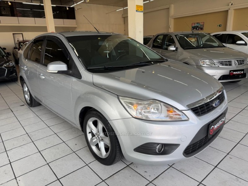 FOCUS 1.6 GLX 8V GASOLINA 4P MANUAL - 2011 - CAXIAS DO SUL