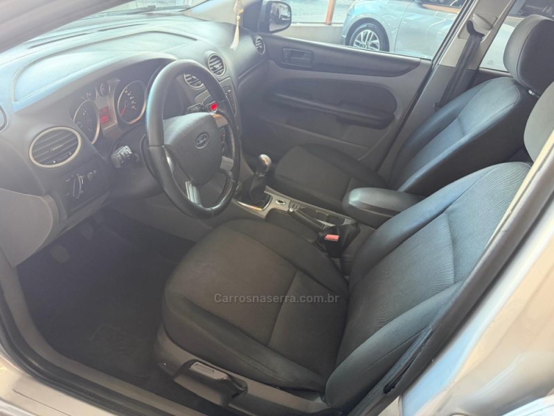 FOCUS 1.6 GLX 8V GASOLINA 4P MANUAL - 2011 - CAXIAS DO SUL