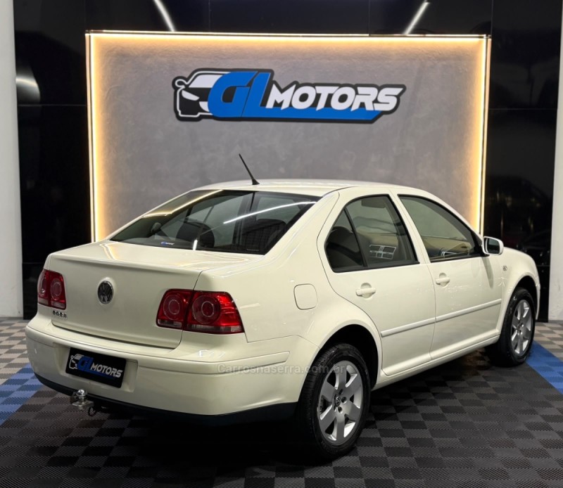 BORA 2.0 MI 8V FLEX 4P AUTOMÁTICO - 2008 - NOVO HAMBURGO