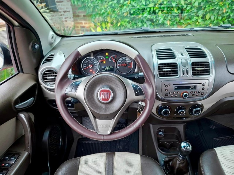 GRAND SIENA 1.6 MPI ESSENCE SUBLIME 16V FLEX 4P MANUAL - 2015 - ROLANTE