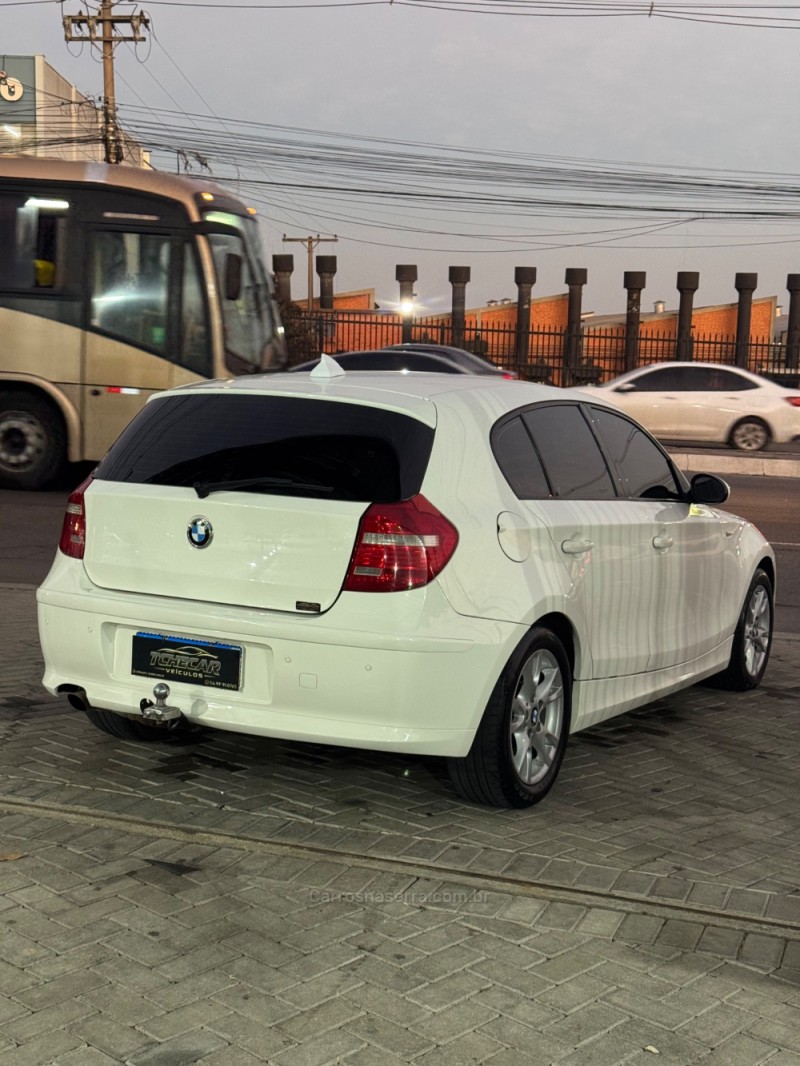 118I 2.0 TOP HATCH 16V GASOLINA 4P AUTOMÁTICO - 2010 - CAXIAS DO SUL