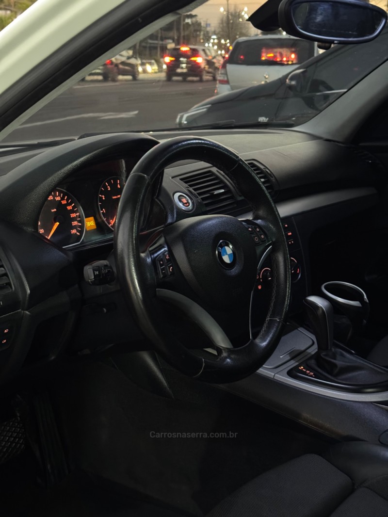 118I 2.0 TOP HATCH 16V GASOLINA 4P AUTOMÁTICO - 2010 - CAXIAS DO SUL