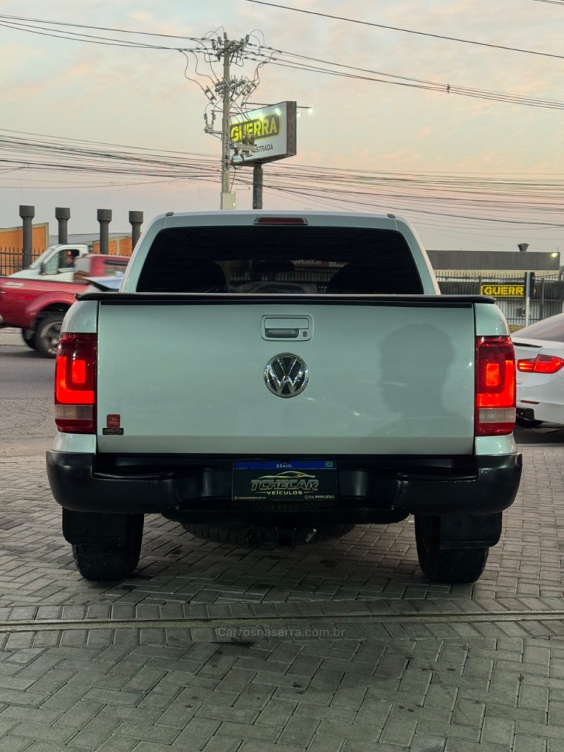 AMAROK 2.0 TRENDLINE 4X4 CD 16V TURBO INTERCOOLER DIESEL 4P AUTOMÁTICO - 2013 - CAXIAS DO SUL