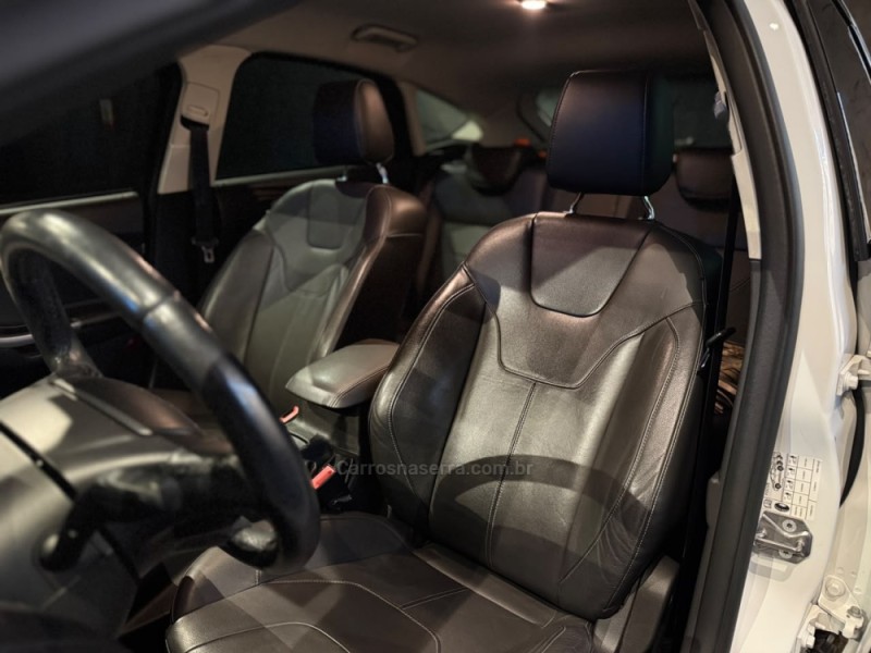 FOCUS 1.6 SE PLUS 16V FLEX 4P MANUAL - 2018 - FARROUPILHA