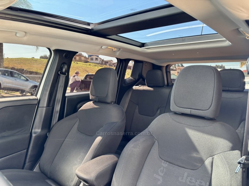 RENEGADE 1.8 16V FLEX SPORT 4P AUTOMÁTICO - 2016 - BOM JESUS