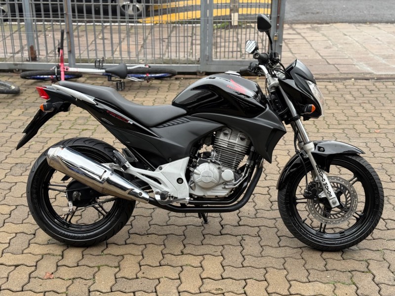 CB 300R  - 2011 - BENTO GONçALVES