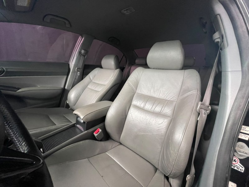 CIVIC 1.8 LXS 16V GASOLINA 4P MANUAL - 2007 - CAXIAS DO SUL