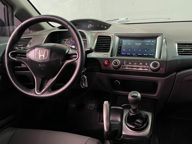 CIVIC 1.8 LXS 16V GASOLINA 4P MANUAL - 2007 - CAXIAS DO SUL