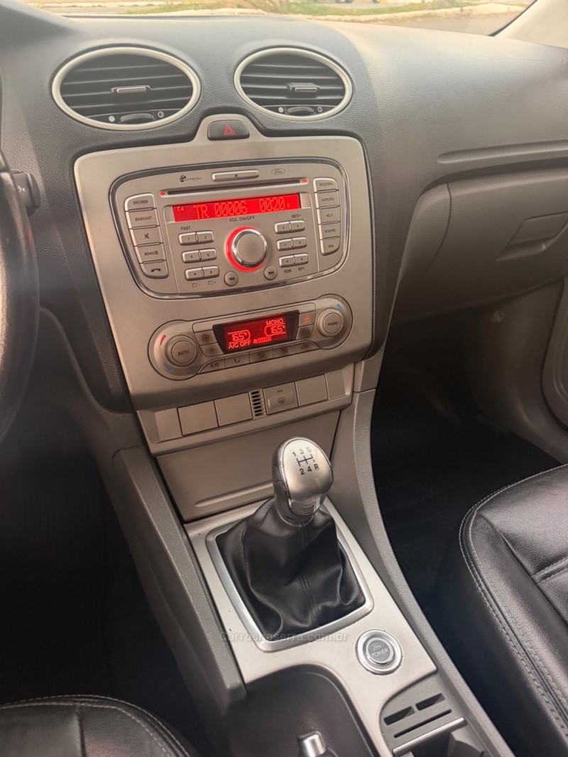 FOCUS 2.0 GLX 16V FLEX 4P MANUAL - 2013 - FARROUPILHA