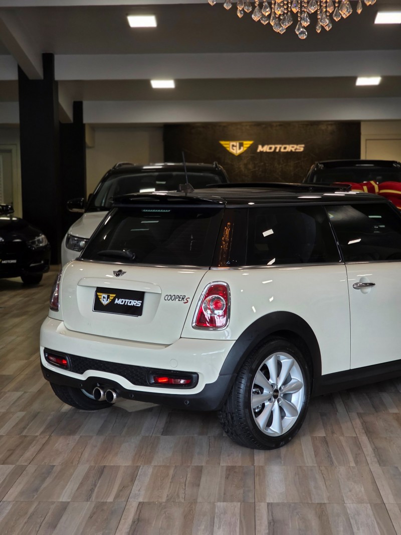 COOPER 1.6 S 16V TURBO GASOLINA 2P AUTOMÁTICO - 2011 - CAXIAS DO SUL