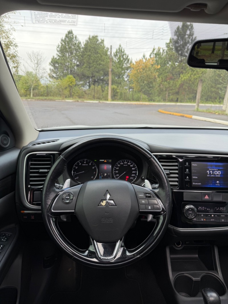 OUTLANDER 3.0 GT 4X4 V6 24V GASOLINA 4P AUTOMÁTICO - 2016 - BENTO GONçALVES