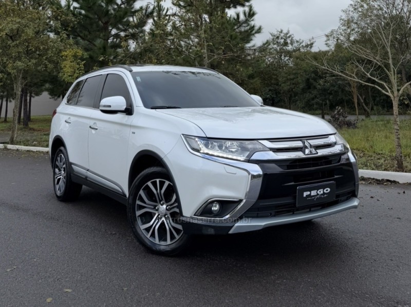 outlander 3.0 gt 4x4 v6 24v gasolina 4p automatico 2016 bento goncalves