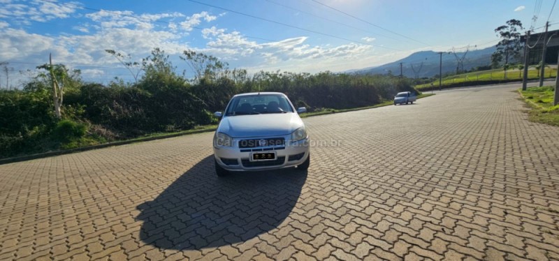SIENA 1.0 MPI EL 8V FLEX 4P MANUAL - 2010 - IVOTI
