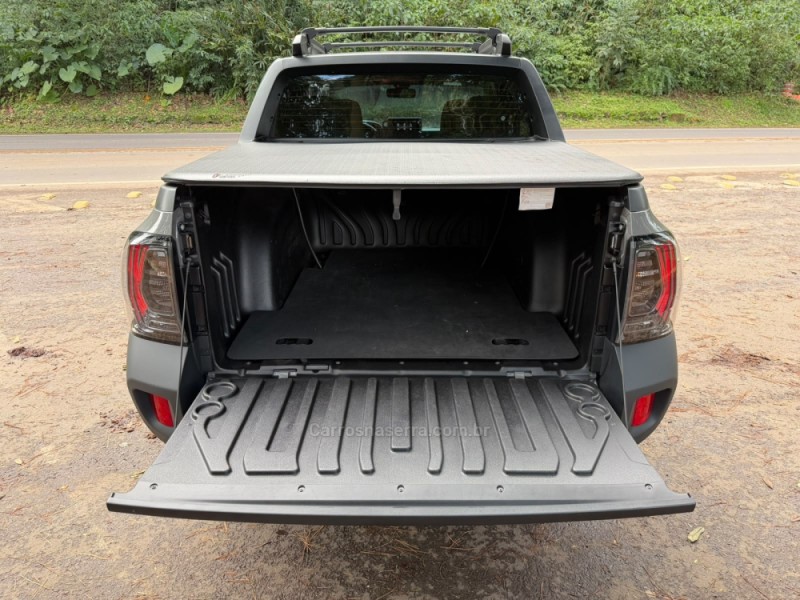 OROCH 1.6 16V SCE INTENSE FLEX 4P MANUAL - 2025 - DOIS IRMãOS