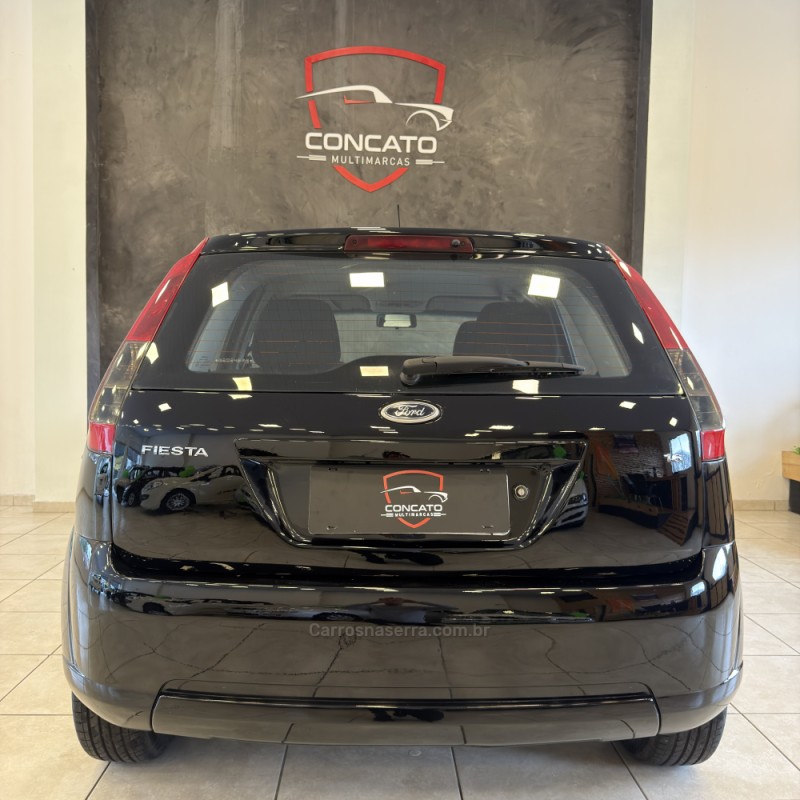 FIESTA 1.6 MPI CLASS 8V GASOLINA 4P MANUAL - 2011 - FARROUPILHA