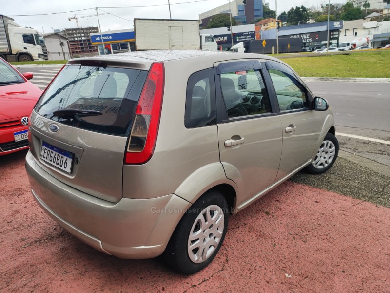 FIESTA 1.0 MPI GL CLASS 8V GASOLINA 4P MANUAL - 2011 - FARROUPILHA