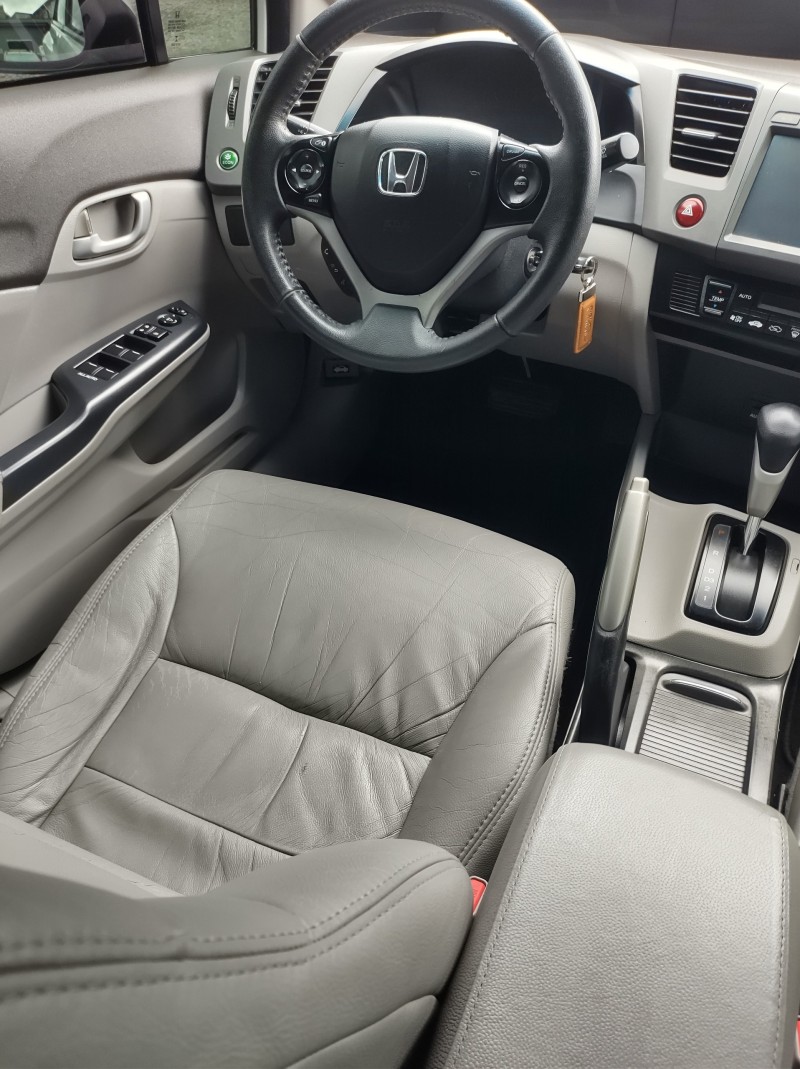 CIVIC 1.8 LXS 16V FLEX 4P AUTOMÁTICO - 2014 - VALE REAL