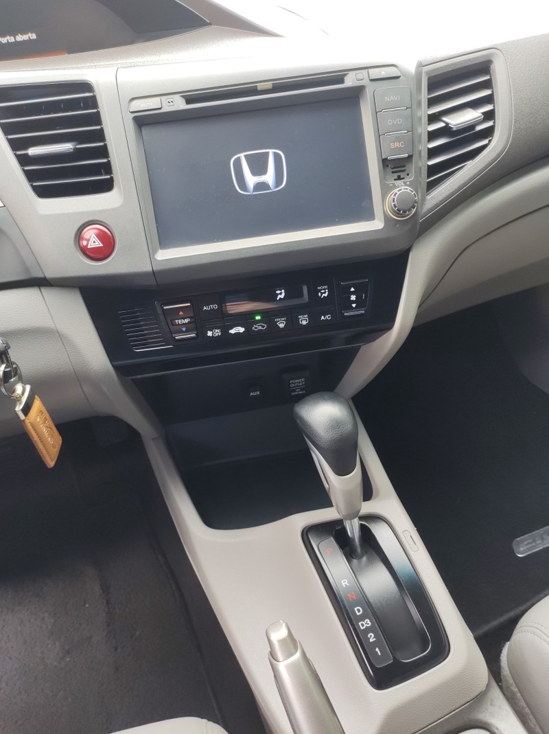 CIVIC 1.8 LXS 16V FLEX 4P AUTOMÁTICO - 2014 - VALE REAL