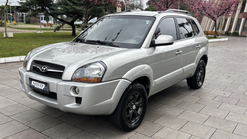 TUCSON 2.0 MPFI GLS 16V 143CV 2WD FLEX 4P AUTOMÁTICO - 2013 - BENTO GONçALVES