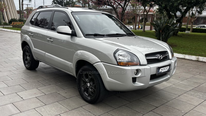 TUCSON 2.0 MPFI GLS 16V 143CV 2WD FLEX 4P AUTOMÁTICO - 2013 - BENTO GONçALVES