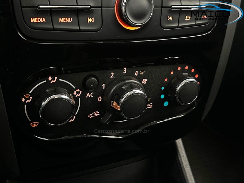 SANDERO 1.0 EXPRESSION 16V FLEX 4P MANUAL - 2014 - NOVO HAMBURGO
