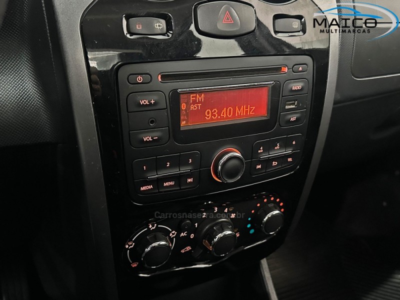 SANDERO 1.0 EXPRESSION 16V FLEX 4P MANUAL - 2014 - NOVO HAMBURGO