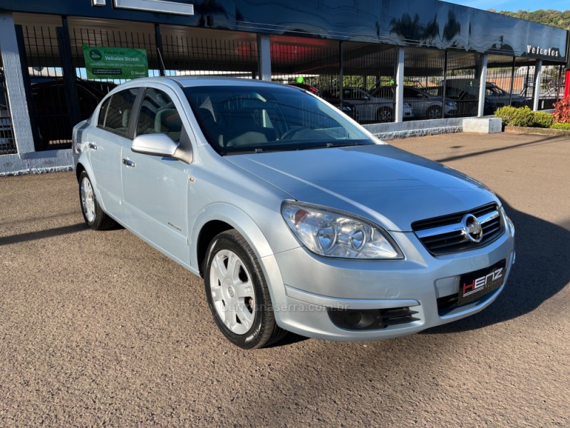 VECTRA 2.0 MPFI ELEGANCE 8V FLEX 4P MANUAL - 2009 - BOM PRINCíPIO