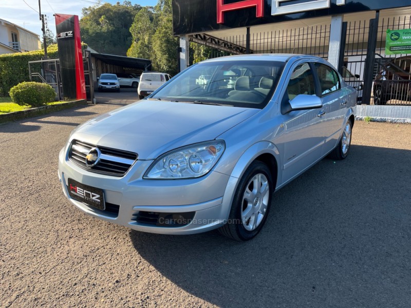 VECTRA 2.0 MPFI ELEGANCE 8V FLEX 4P MANUAL