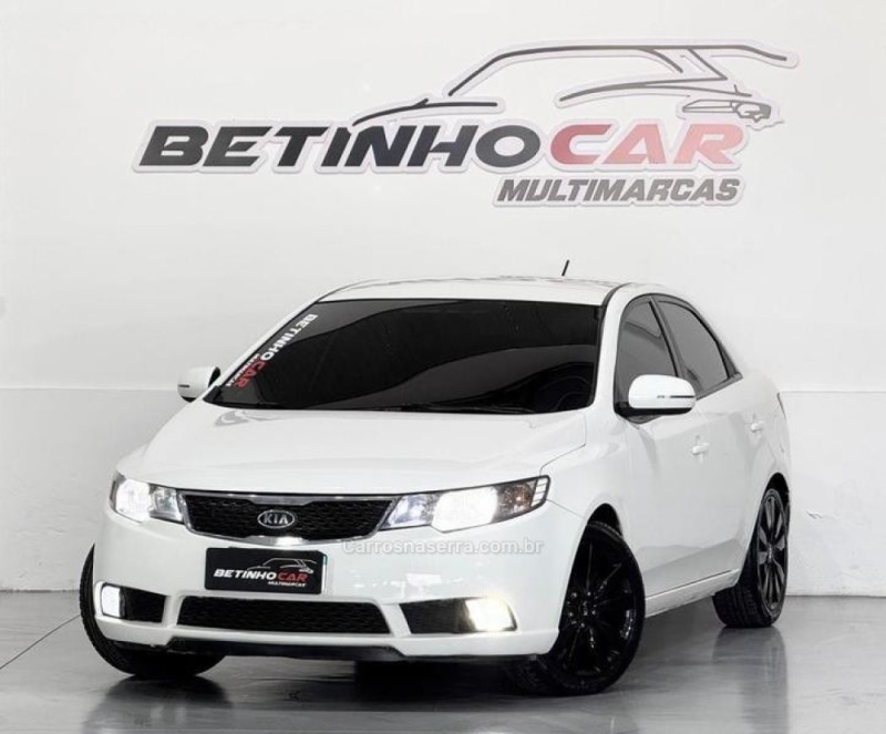 cerato  2012 estancia velha