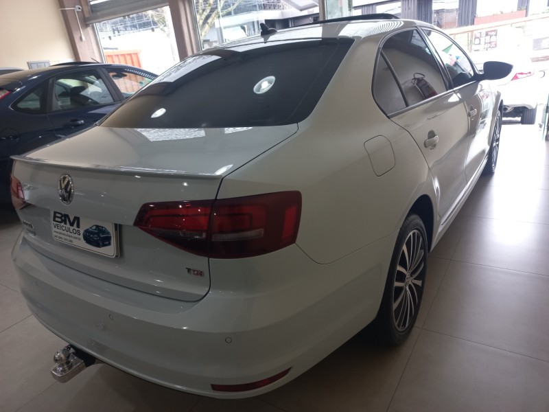 JETTA 1.4 16V TSI COMFORTLINE GASOLINA 4P TIPTRONIC - 2017 - BENTO GONçALVES