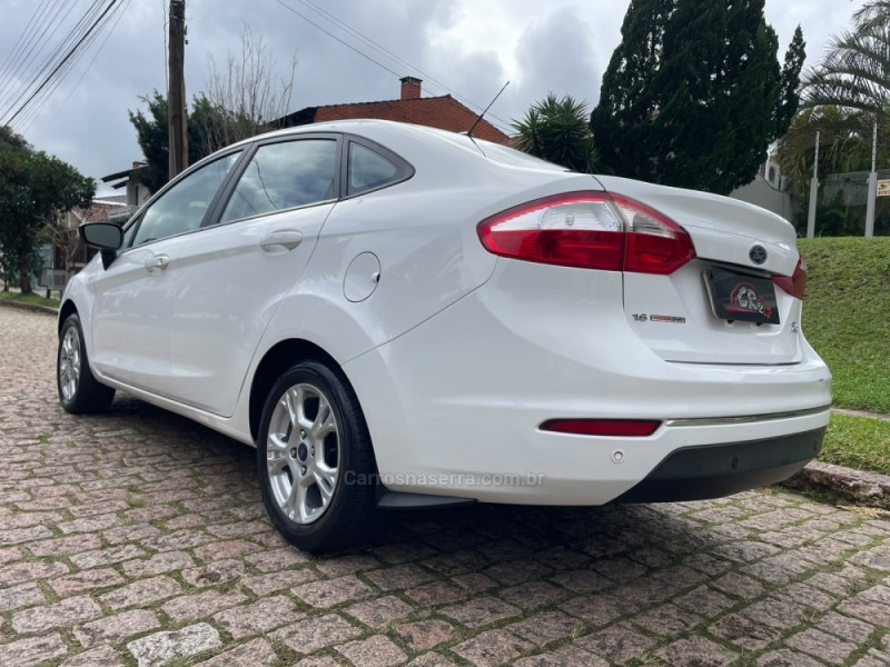 FIESTA 1.6 SE SEDAN 16V FLEX 4P AUTOMÁTICO - 2016 - PORTO ALEGRE