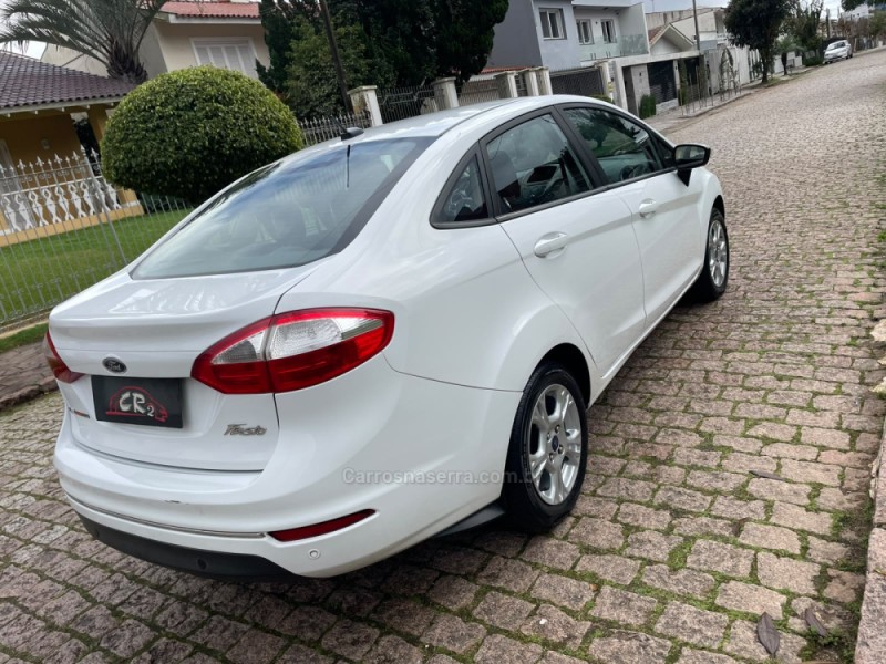 FIESTA 1.6 SE SEDAN 16V FLEX 4P AUTOMÁTICO - 2016 - PORTO ALEGRE