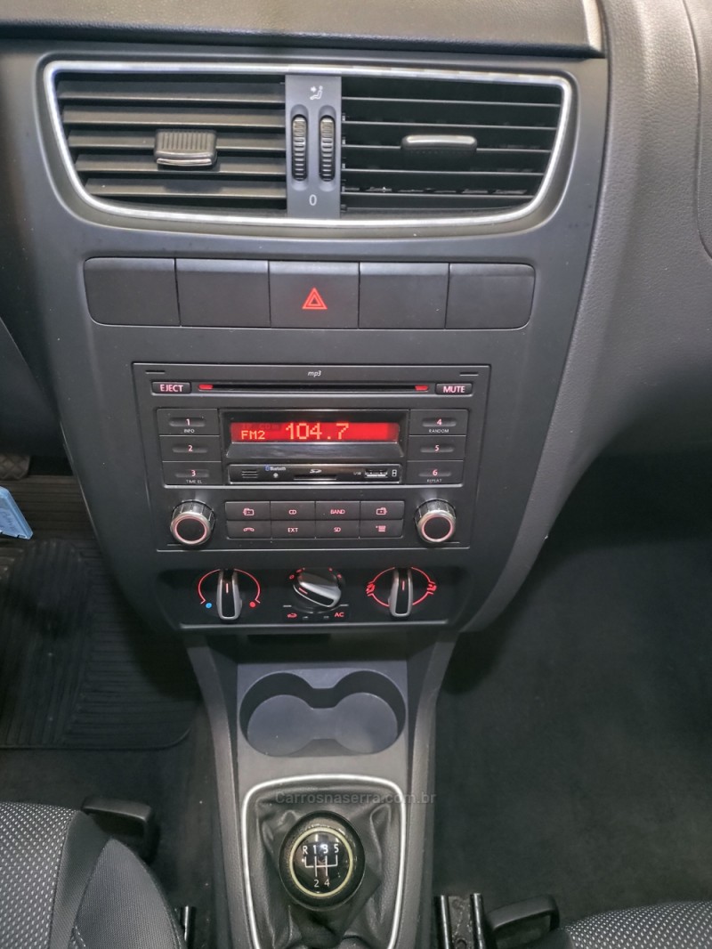FOX 1.0 ITREND 8V FLEX 4P MANUAL - 2012 - TAQUARA