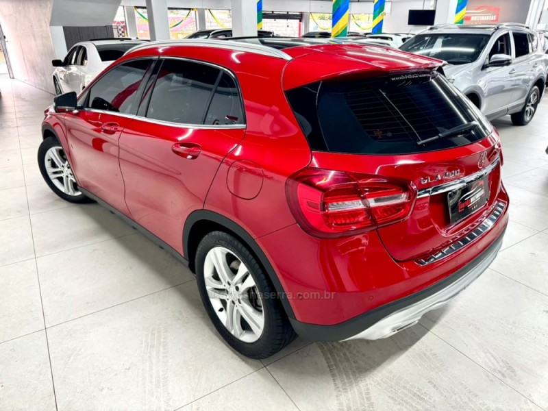 GLA 200 1.6 CGI VISION 16V TURBO FLEX 4P AUTOMÁTICO - 2015 - CAXIAS DO SUL