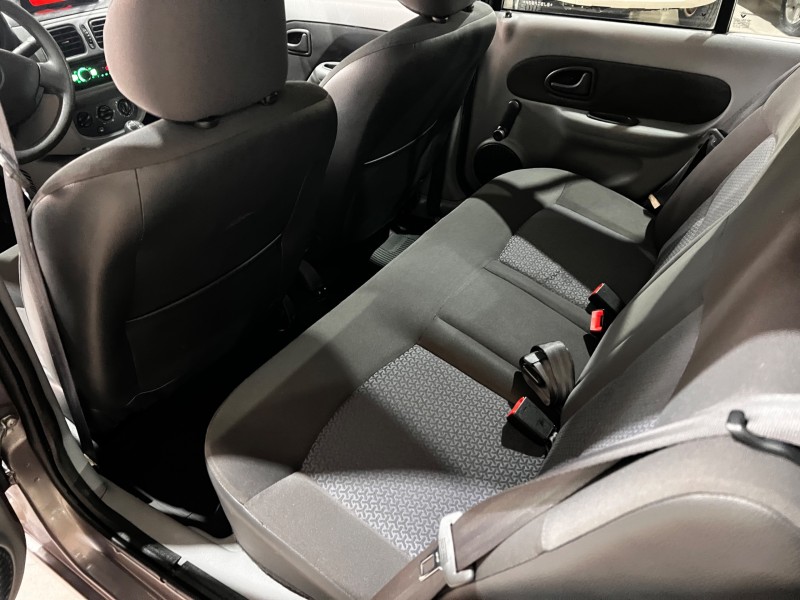 CLIO 1.0 EXPRESSION 16V FLEX 4P MANUAL - 2008 - CAXIAS DO SUL