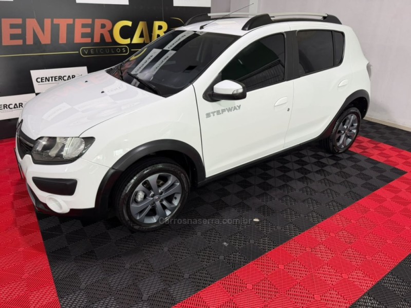 SANDERO 1.6 STEPWAY 16V FLEX 4P MANUAL - 2017 - NOVO HAMBURGO