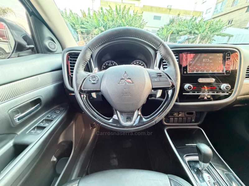 OUTLANDER 2.0 MIVEC HPE GASOLINA 4P AUTOMÁTICO - 2020 - FELIZ