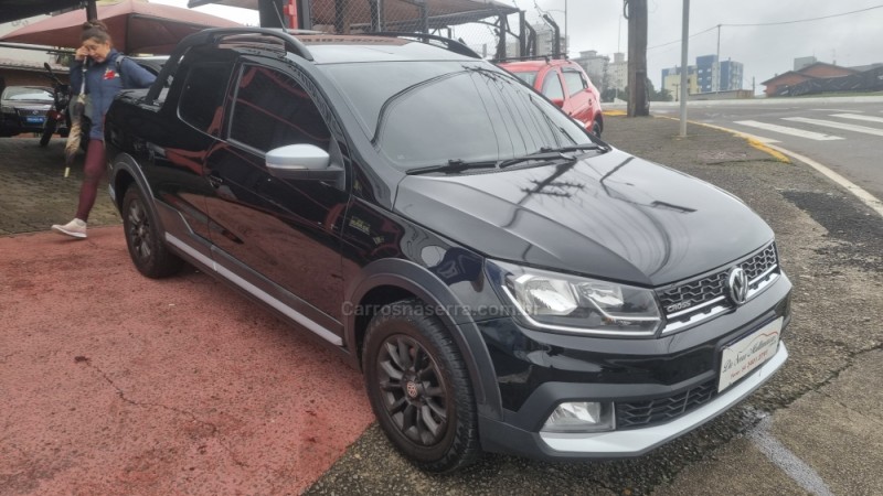 SAVEIRO 1.6 CROSS CD 16V FLEX 2P MANUAL - 2017 - FARROUPILHA