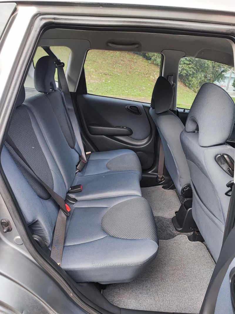 FIT 1.4 LX 8V GASOLINA 4P MANUAL - 2007 - FARROUPILHA