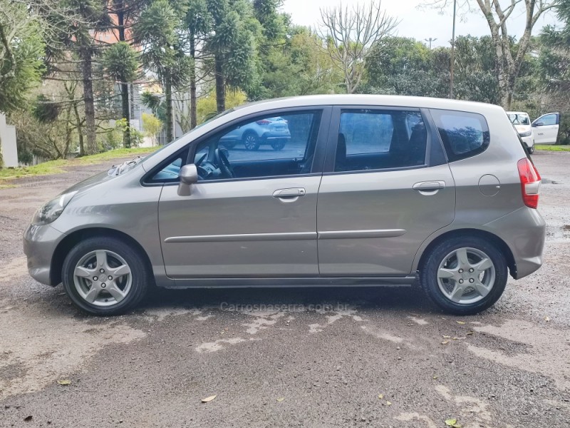FIT 1.4 LX 8V GASOLINA 4P MANUAL - 2007 - FARROUPILHA