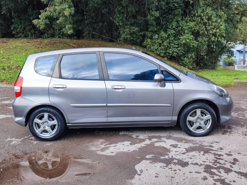 FIT 1.4 LX 8V GASOLINA 4P MANUAL - 2007 - FARROUPILHA
