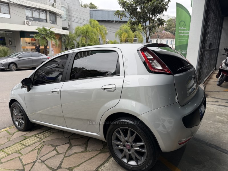 PUNTO 1.4 ATTRACTIVE 8V FLEX 4P MANUAL - 2013 - BENTO GONçALVES