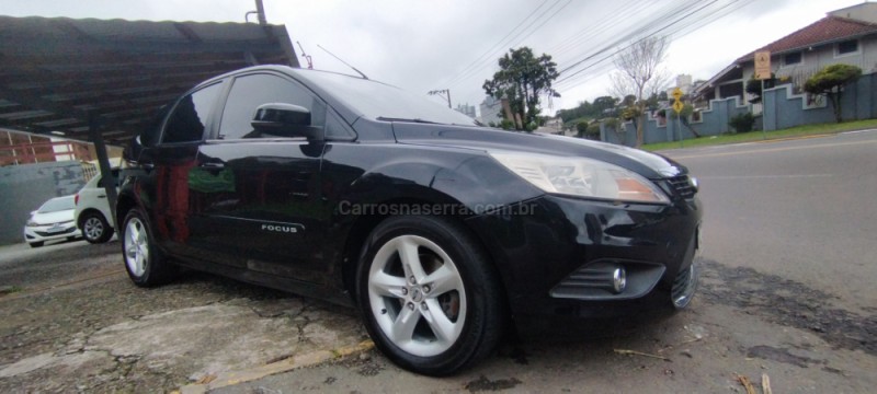 FOCUS 1.6 GLX 16V FLEX 4P MANUAL - 2013 - FARROUPILHA