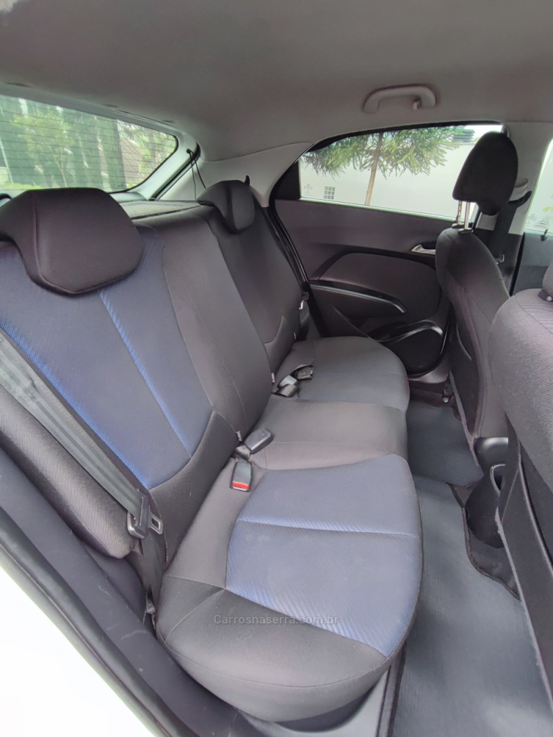 HB20 1.6 COMFORT PLUS 16V FLEX 4P MANUAL - 2014 - FARROUPILHA