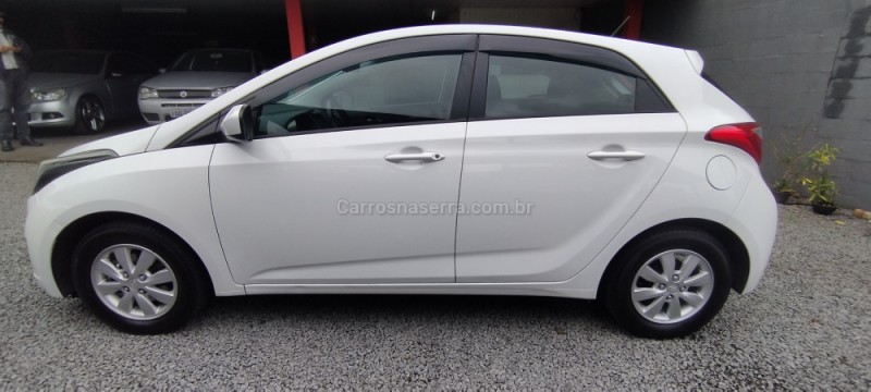 HB20 1.6 COMFORT STYLE 16V FLEX 4P MANUAL - 2014 - FARROUPILHA
