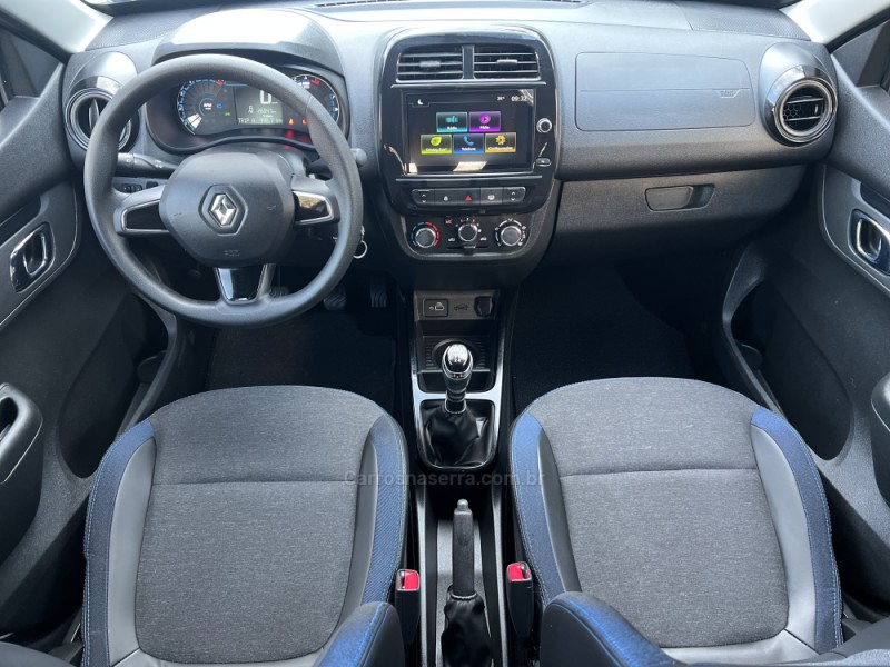 KWID 1.0 12V SCE FLEX INTENSE MANUAL - 2023 - DOIS IRMãOS