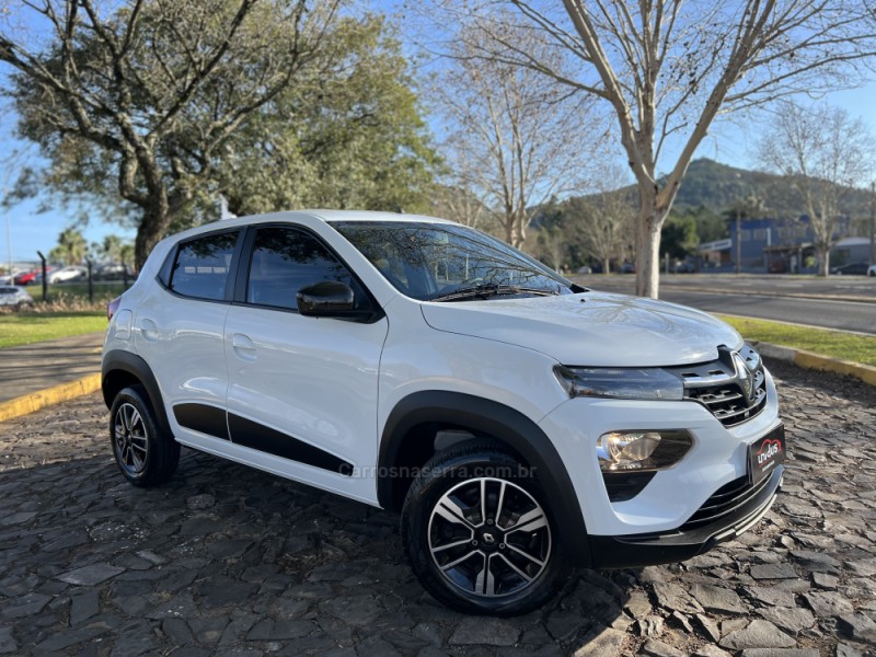 KWID 1.0 12V SCE FLEX INTENSE MANUAL - 2023 - DOIS IRMãOS
